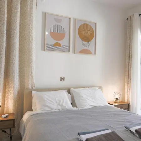 Daniel's - Magical Views Apartment Tsadha